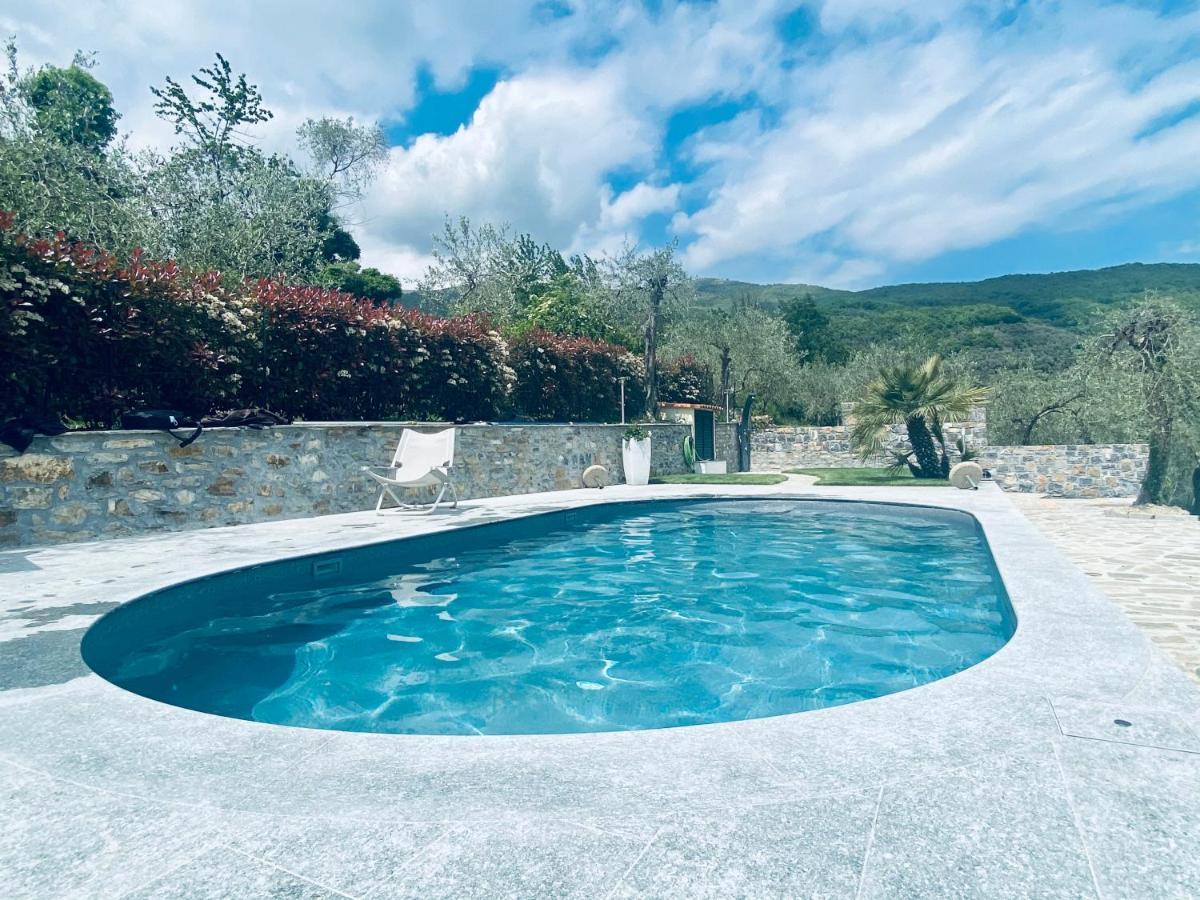 Casa Vacanze Gli Ulivi Borgomaro Exteriér fotografie