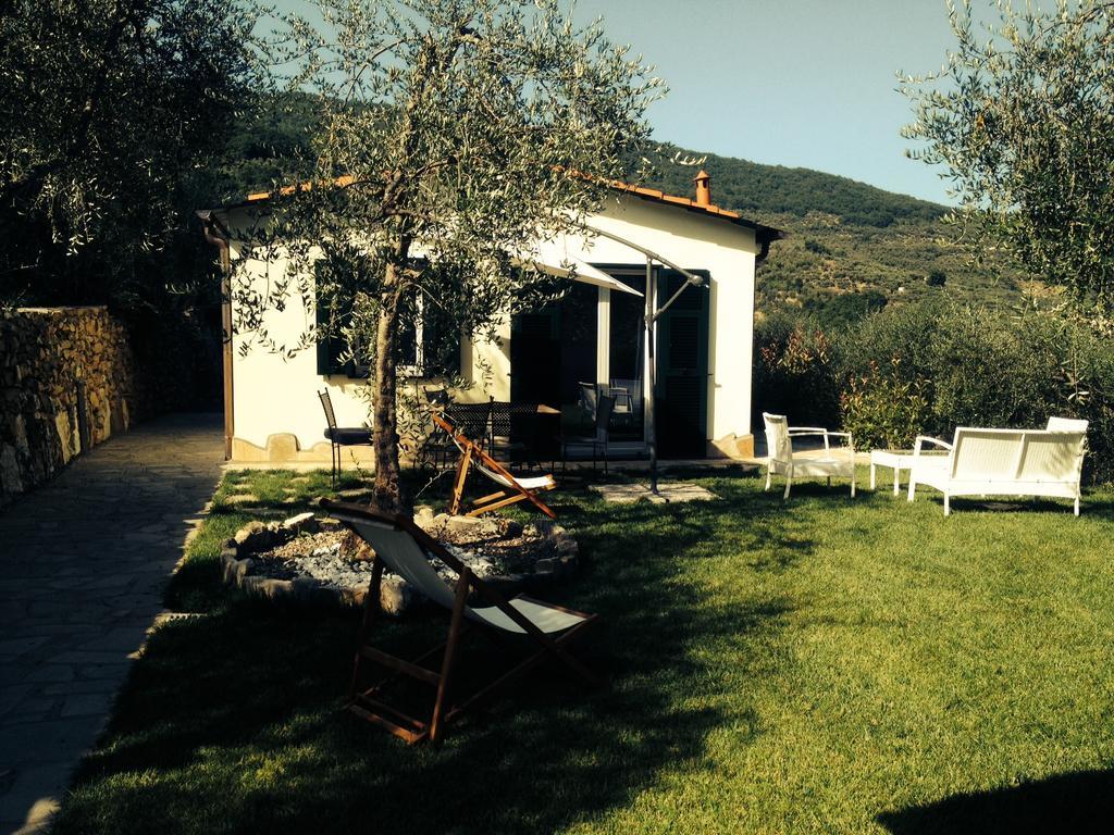 Casa Vacanze Gli Ulivi Borgomaro Pokoj fotografie