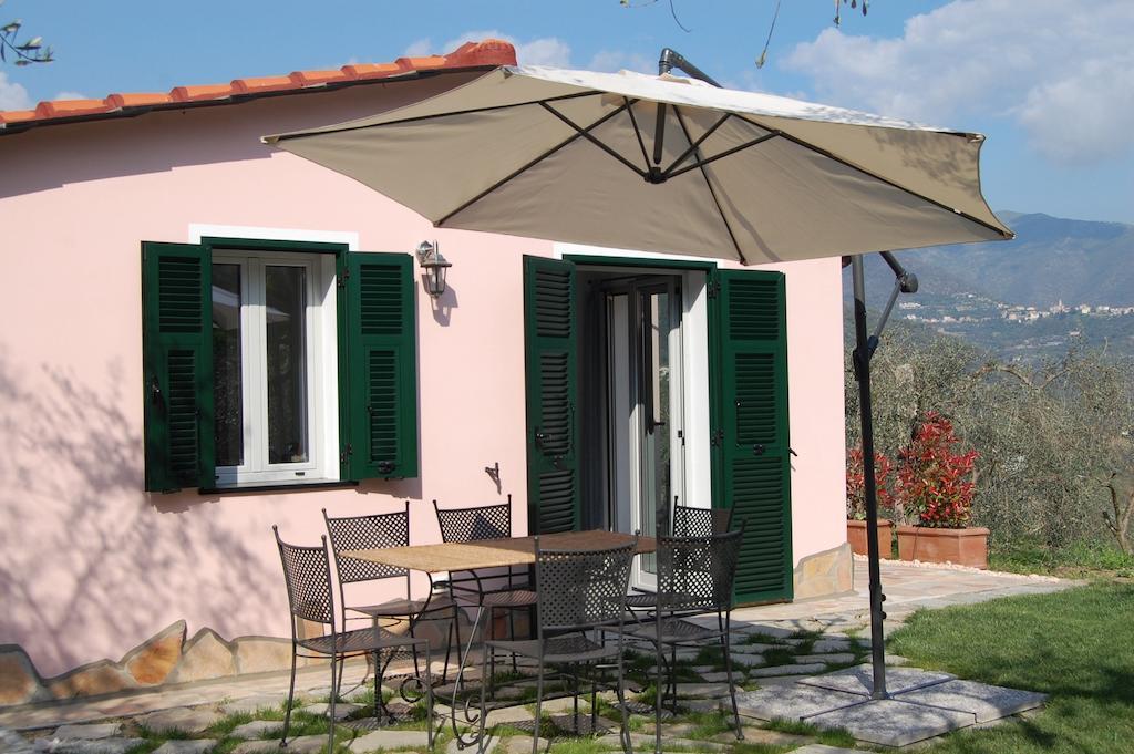 Casa Vacanze Gli Ulivi Borgomaro Pokoj fotografie